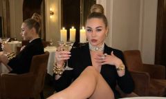 Проститутка Аня  Тел. 8 950 891-82-03